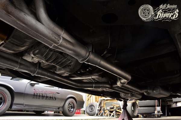1966 Chevrolet Chevelle SS flowmaster exhaust system